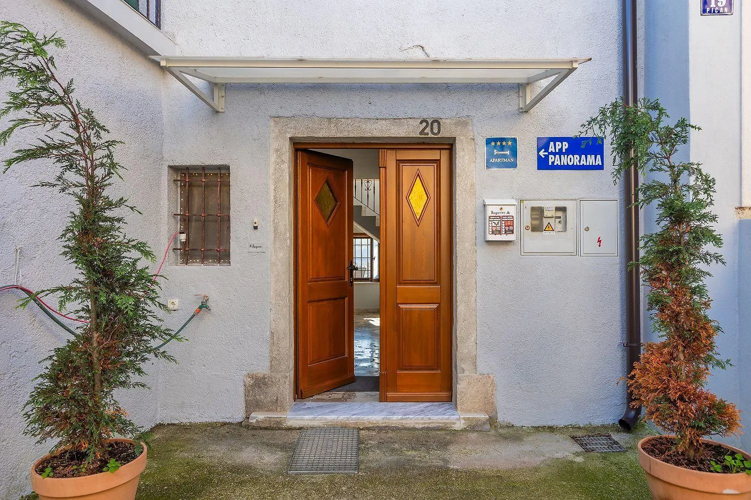 Mediterranes Apartment Mit Panoramablick, Pool, Privatparkplatz, Grill Croatia